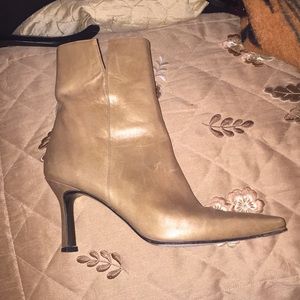 Stuart Weitzman Boots